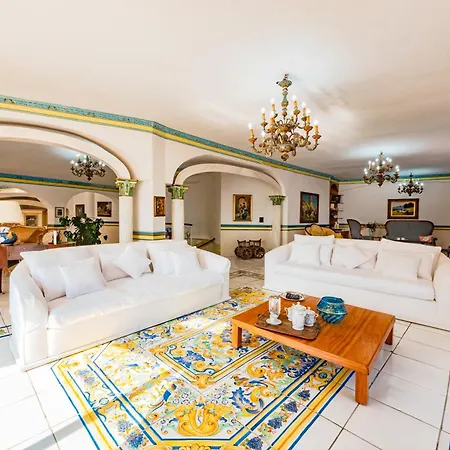 Costa Degli Dei Guest house