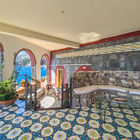 Costa Degli Dei Guest house